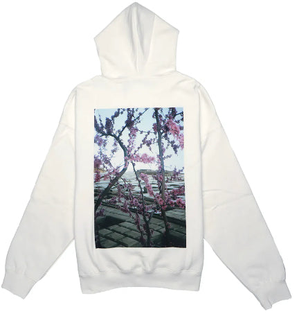 Fear of God ESSENTIALS Shaniqwa Jarvis White